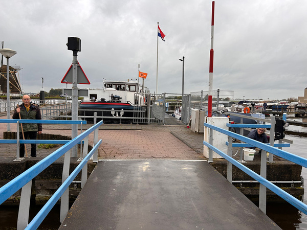 20231028-007-ps 20231028-007-ps